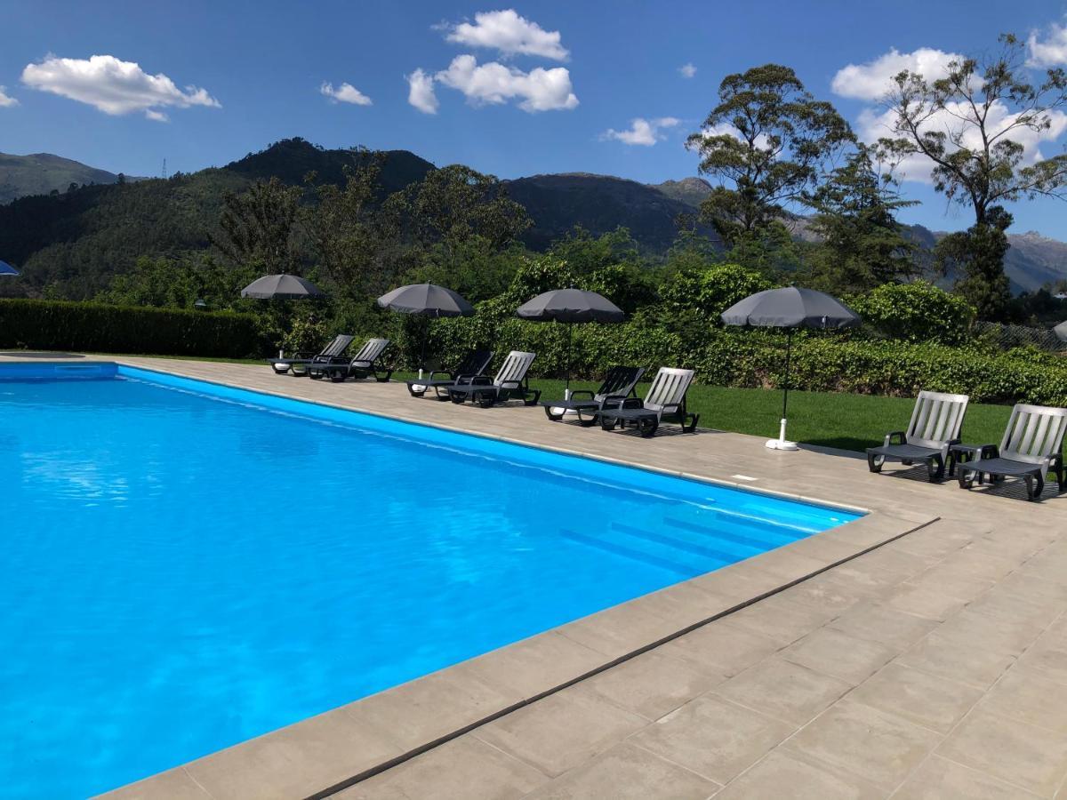 Hotel Eco Salvador Geres Exterior photo